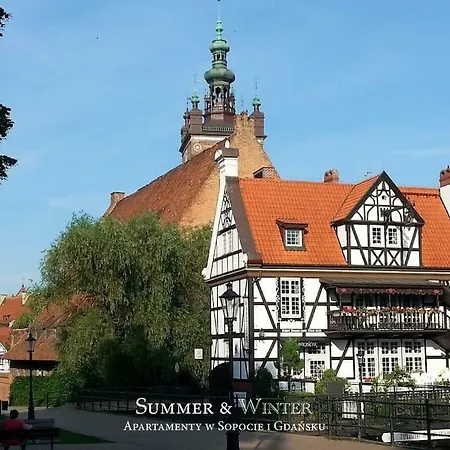 アパート Summerwinter - Luxury Old Town Apartment, 2 Bedrooms & Sofa グダニスク